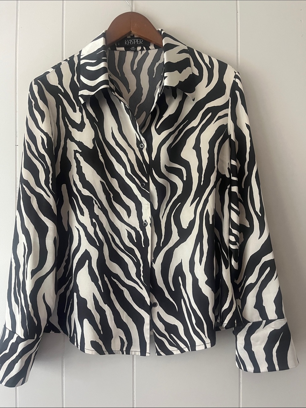 Kasper Black & White Zebra-Print Button-Down Shirt